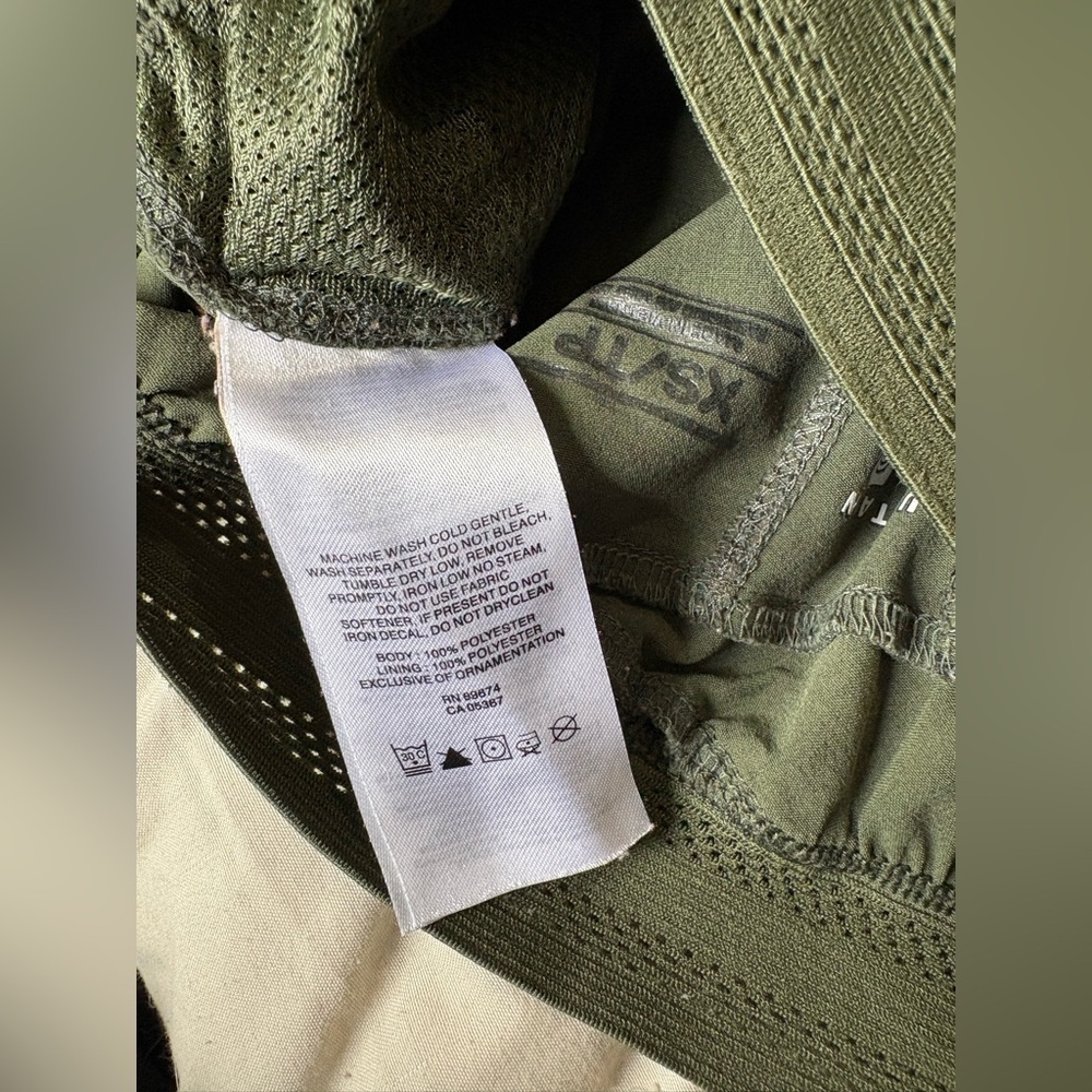 Mountain Hardwear Olive Green Women's Pants - Picture 5 of 10